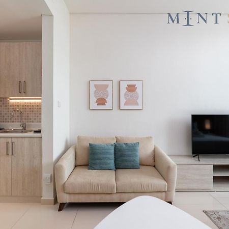 Seven Palm, Palm Jumeirah - Mint Stay Dubai Bagian luar foto
